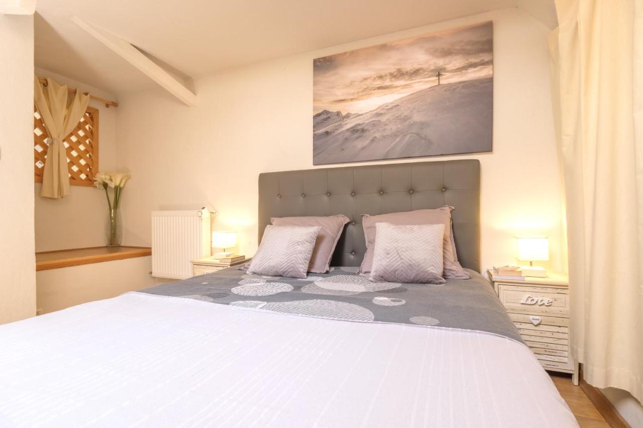 Beau Duplex 54M2, Classe 3 Etoiles Et Label "Gite De France" 5Min Centre, 15Min Gare Climatisation, Calme, 2 Chambres, Netflix Wifi, Tv 140Cms, Parking, Boite A Cles Arrivee Tardive - Gites La Tarine - アルベールヴィル エクステリア 写真